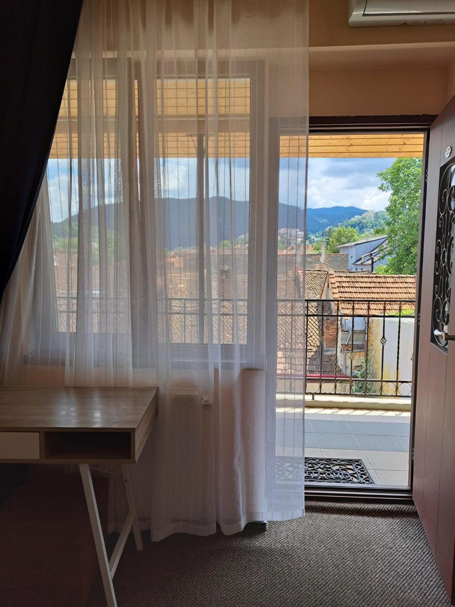 Long Street Hotel Брашов Номер фото
